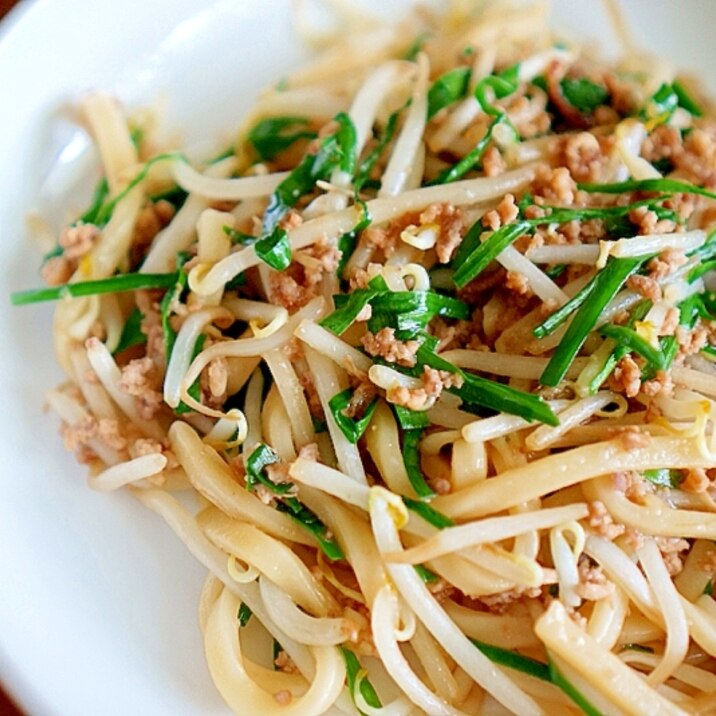 ニラもやしオイスターソースうどん レシピ 作り方 By Naokoji0912 楽天レシピ ニラもやしオイスターソースうどん レシピ 作り方 By Naokoji0912 楽天レシピ